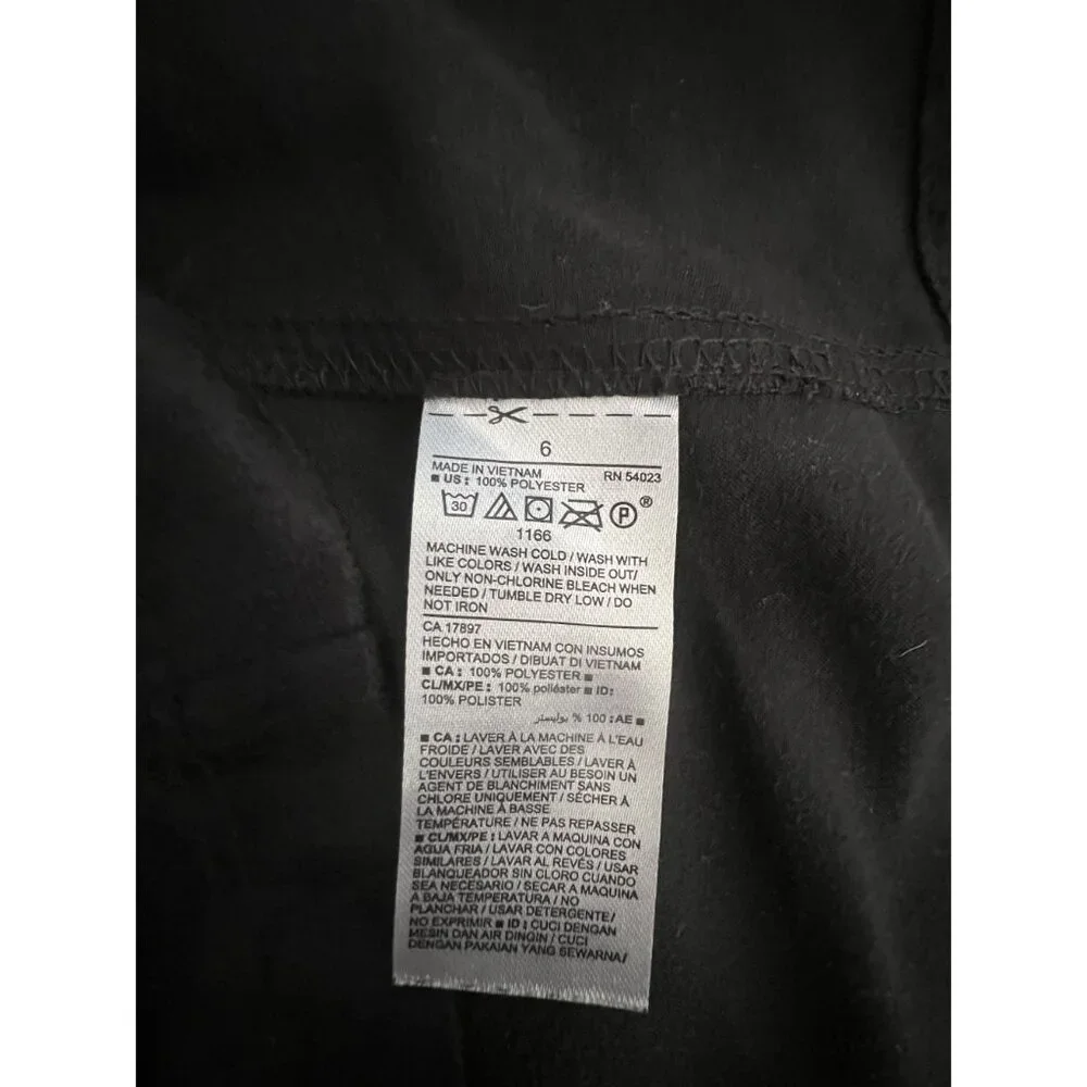 Old Navy Black Suede Utility Front Pocket Zipper Mini Skirt - Size 6 - Picture 6 of 9